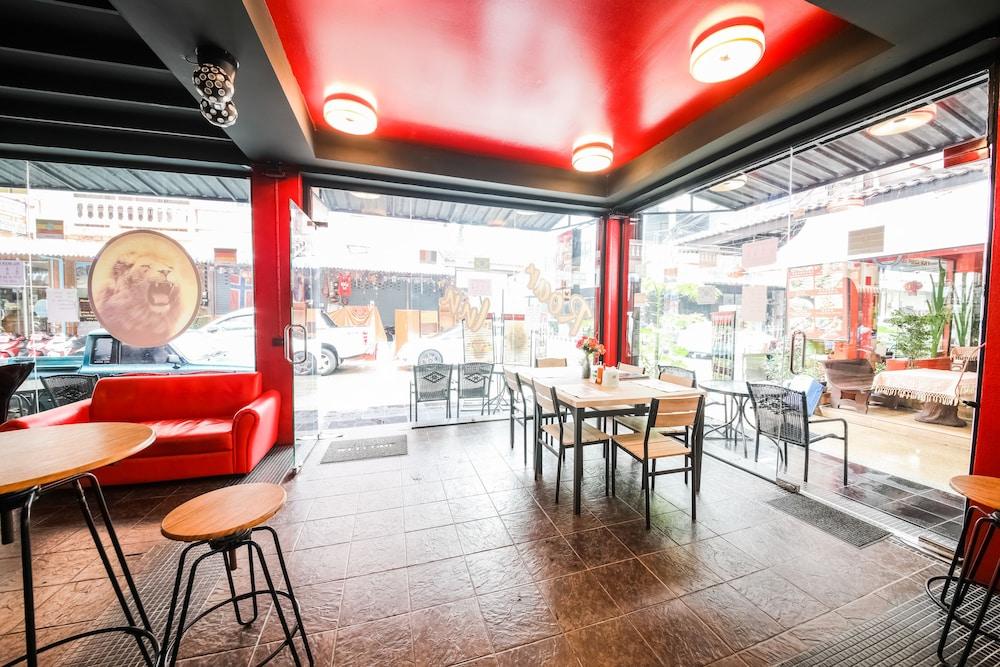 Oyo 244 Roar Inn パトン エクステリア 写真